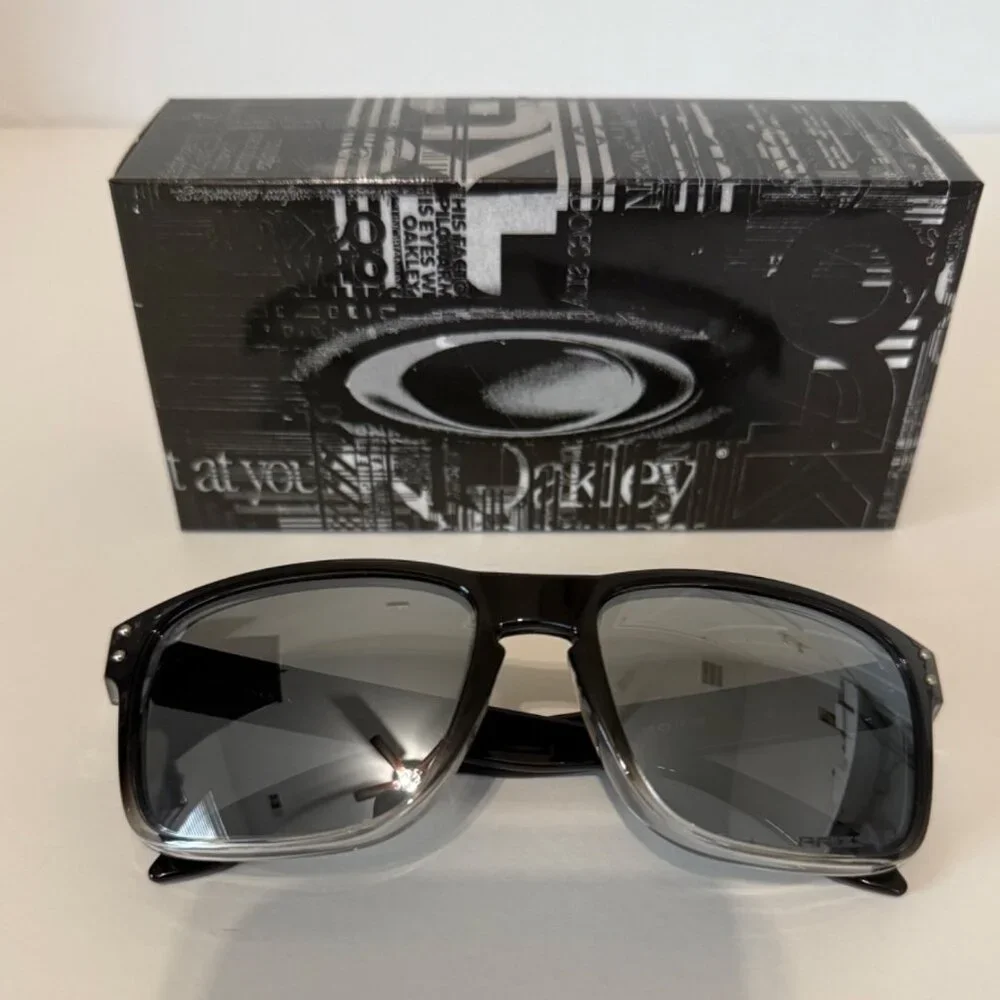 Oakley Holbrook Two Tone Polished Dark Ink Fade 9102 POLARIZED Silver - Picture 2 of 8